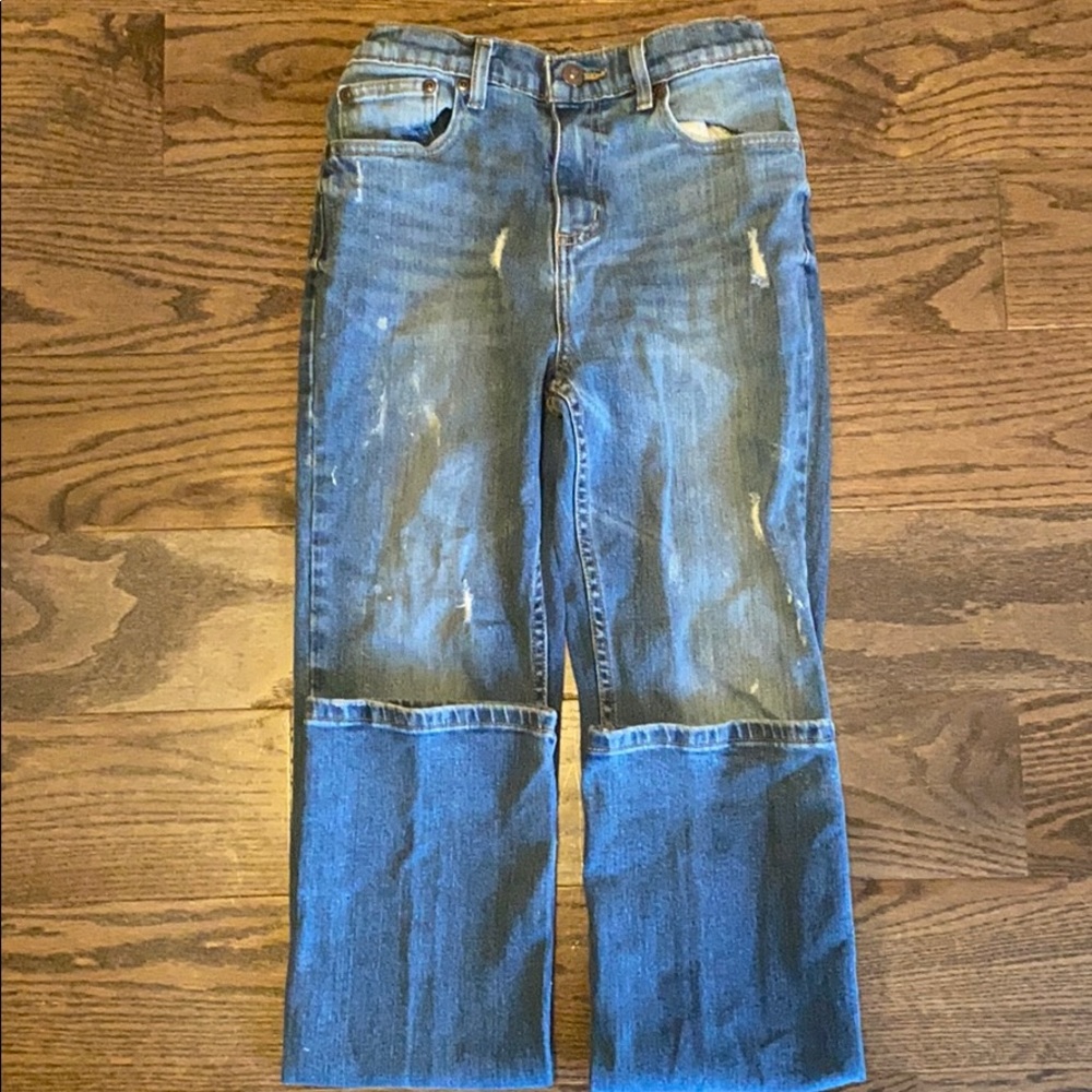 Boys 16 Jeans Purposely distressed.